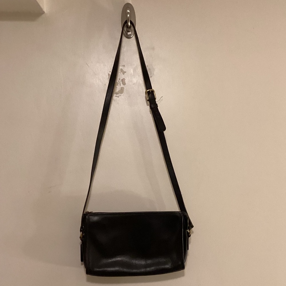 Black Vintage Coach Taylor Zip Crossbody Bag 9944